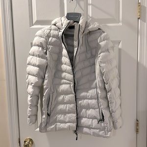 32 degrees light grey/white hooded coat L